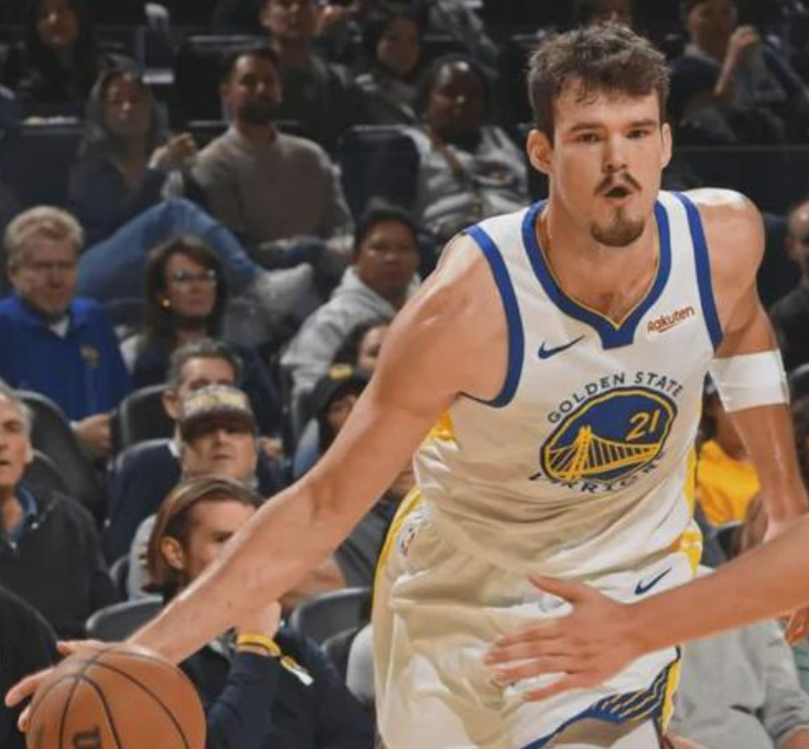 穆迪防守伦纳德