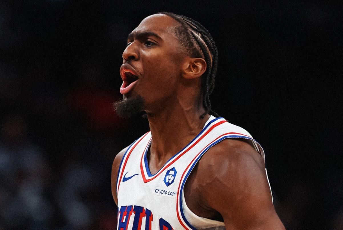 开季前4场狂轰150+得分30+助攻，马克西成威少后NBA历史第二人