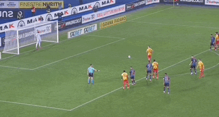 意甲那不勒斯1-0险胜莱切 稳固积分榜榜首位置