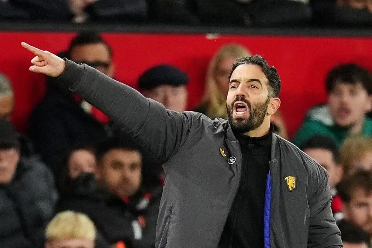 阿莫林执教曼联：进攻提速，风格蜕变显成效