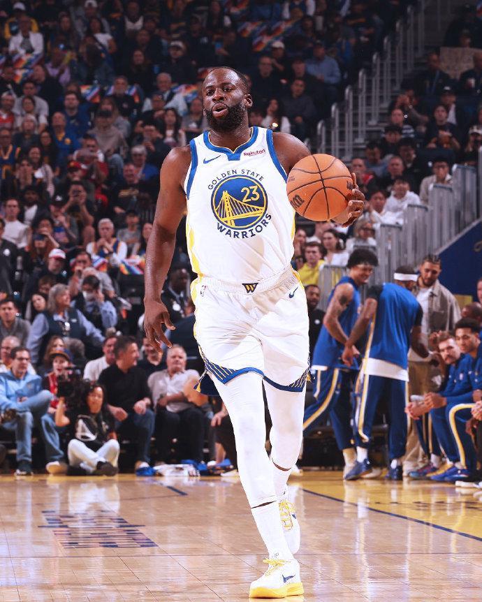 NBA常规赛：勇士98-79力克快船，库里19分8助率队两连胜