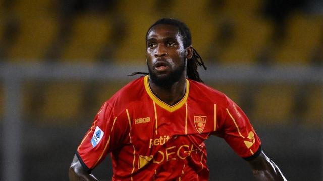 莱切中卫加斯帕尔：罚丢点球是成长契机，团队需共进退