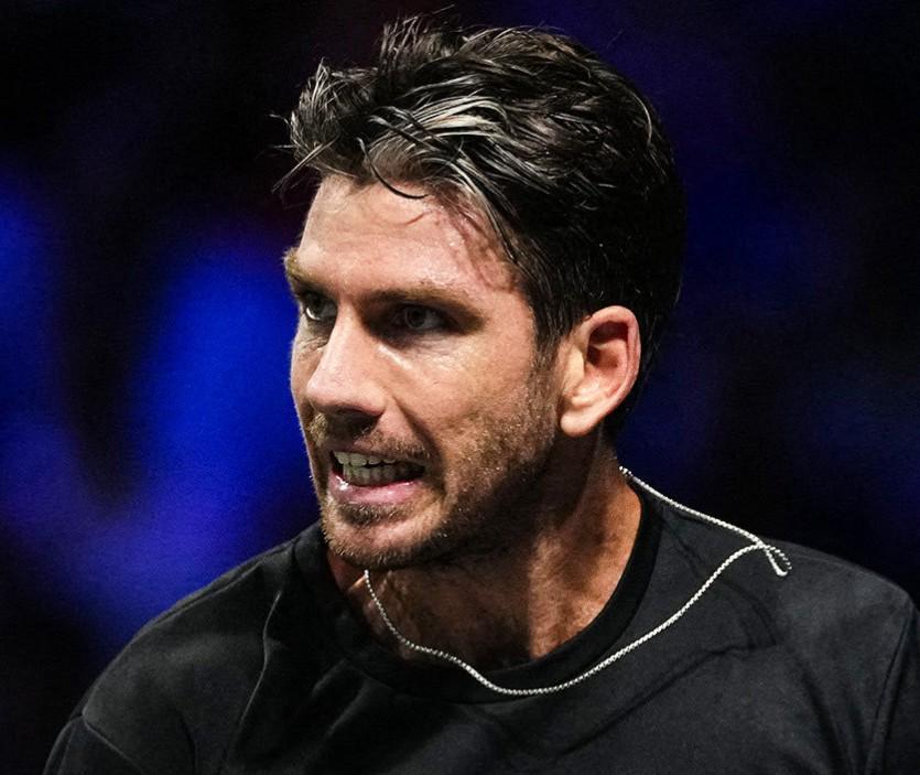 ATP巴黎大师赛：世界第一阿尔卡拉斯爆冷负于诺里，止步16强