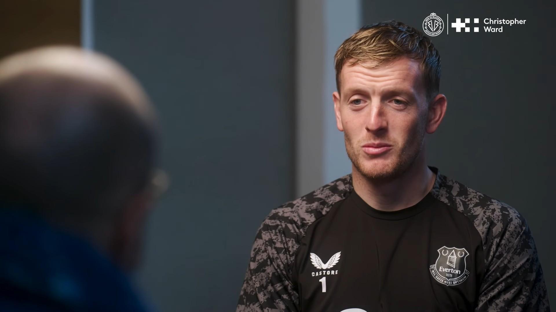 皮克福德：国际赛连续9场零封归功于团队防守，个人表现与团队密不可分