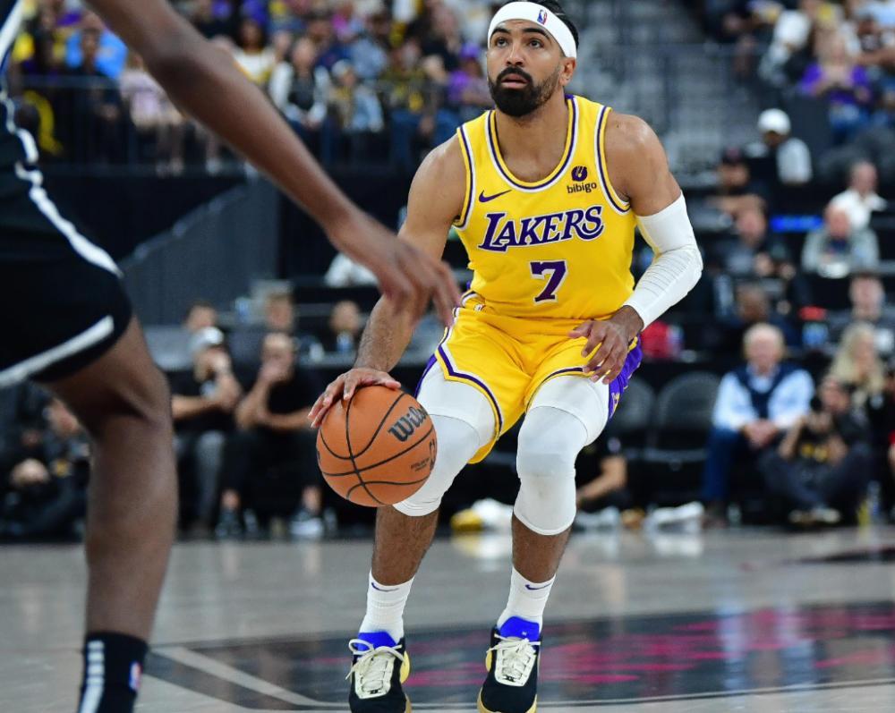 湖人伤病潮来袭！文森特左踝扭伤缺阵2-4周，轮换阵容告急