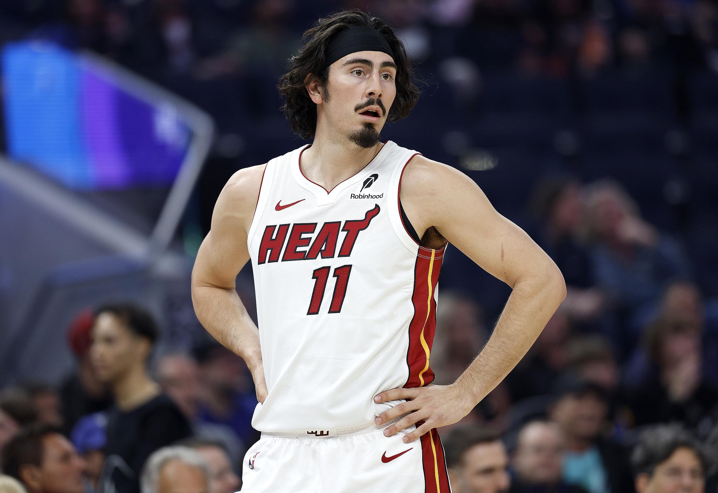 替补奇兵！哈克斯14投9中狂轰28分5助攻，正负值+43创赛季新高