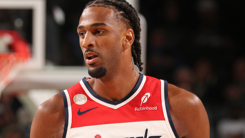 萨尔创奇才队史纪录：最年轻30分+10篮板球员诞生