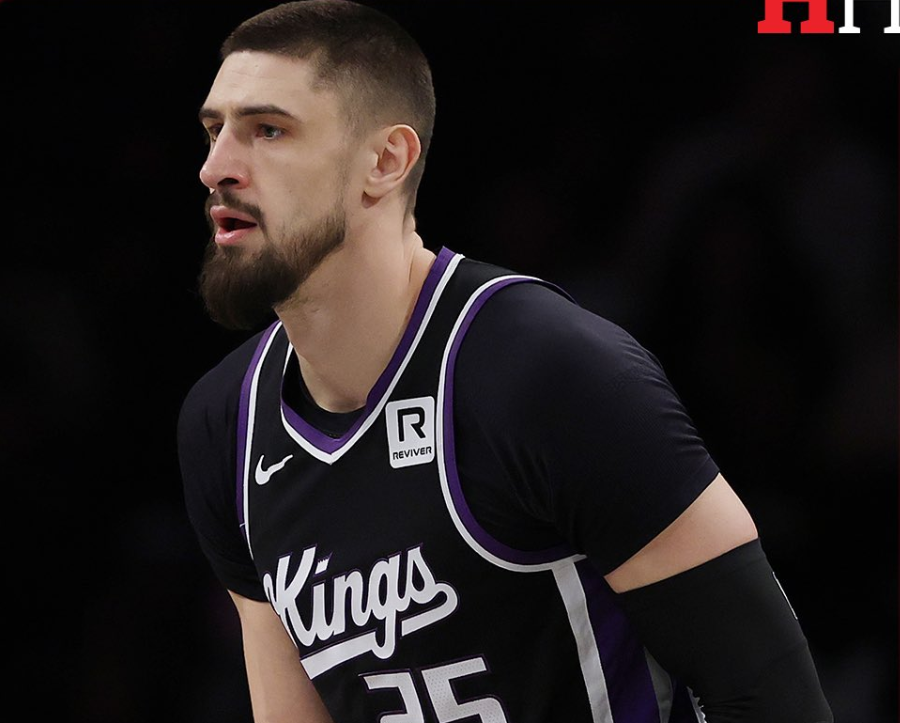 2013年NBA五号秀莱恩签约皇马，曾短暂效力湖人