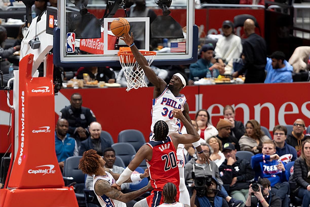 76人内线新星末节加时5记大帽，助队逆转奇才