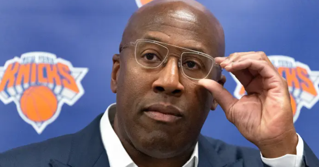 迈克·布朗点评尼克斯：第三节进攻停滞，下半场单打过多