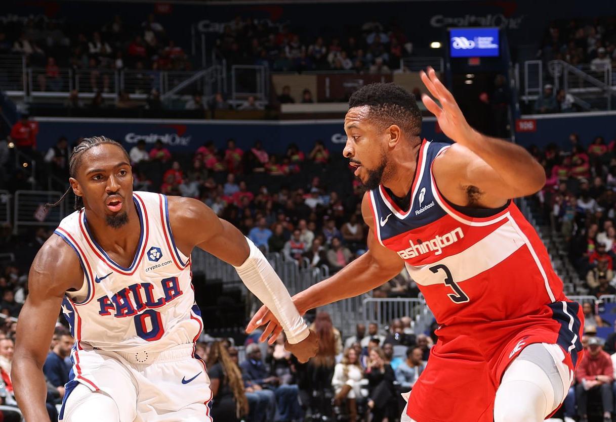 4连胜登顶东部！24岁马克西狂轰39+10率队大逆转，哈登昔日搭档蜕变巨星