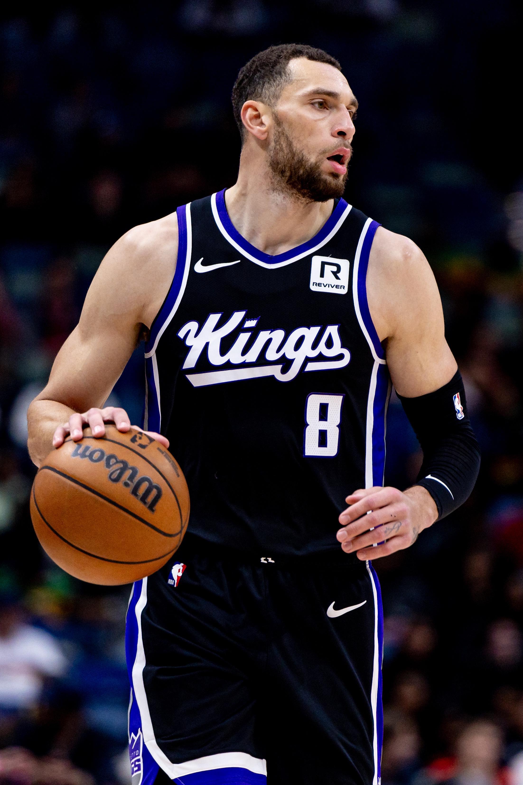 拉文创国王队史新纪录：开季前三场连续得分30+