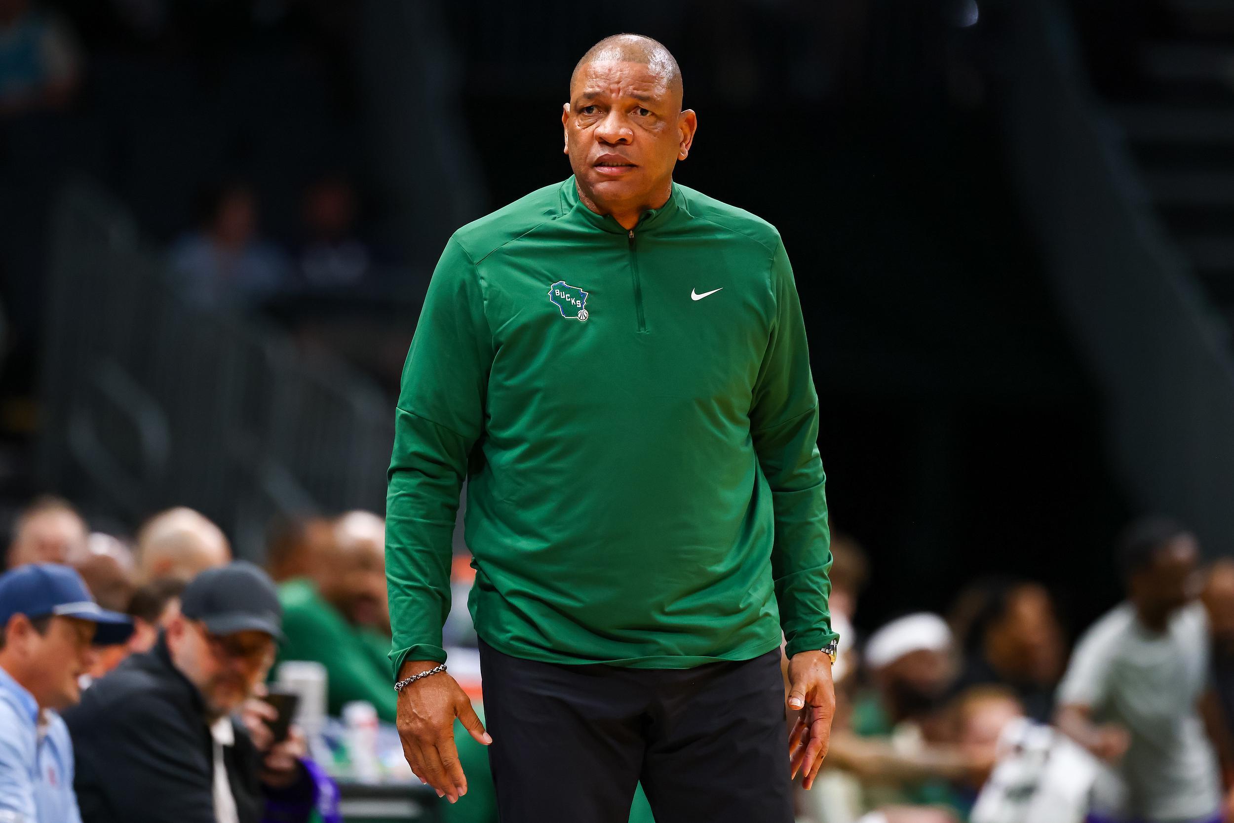 雄鹿伤病更新：特伦特、科尔·安东尼确认出战尼克斯