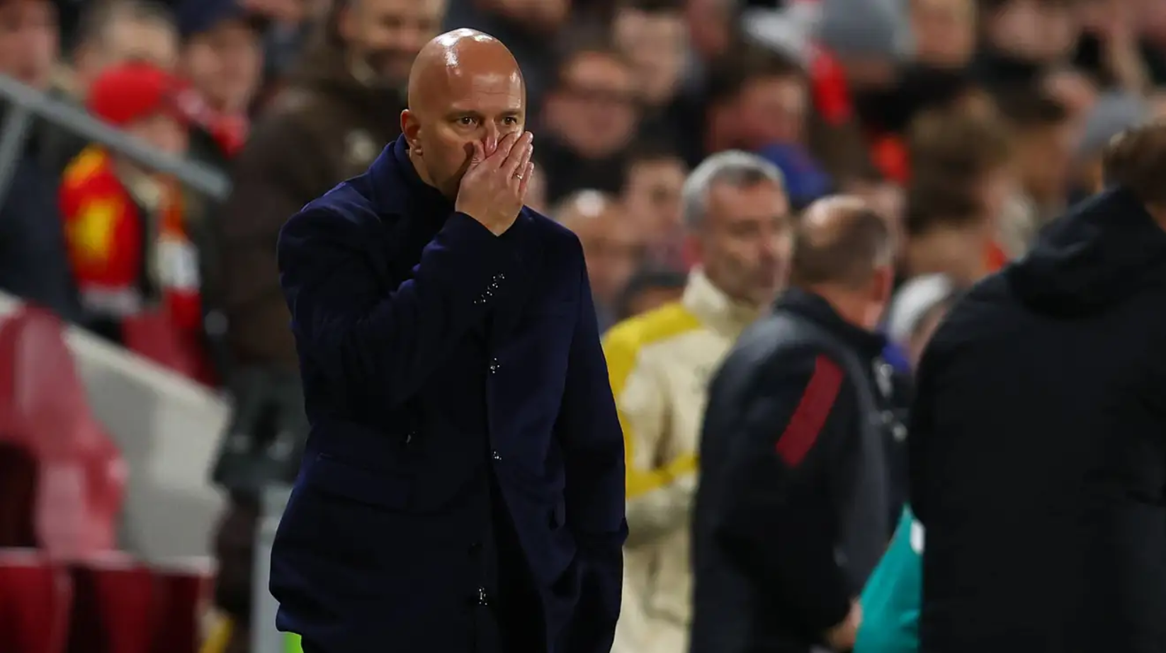 古利特：斯洛特不应因伊萨克撤下状态佳的埃基蒂克