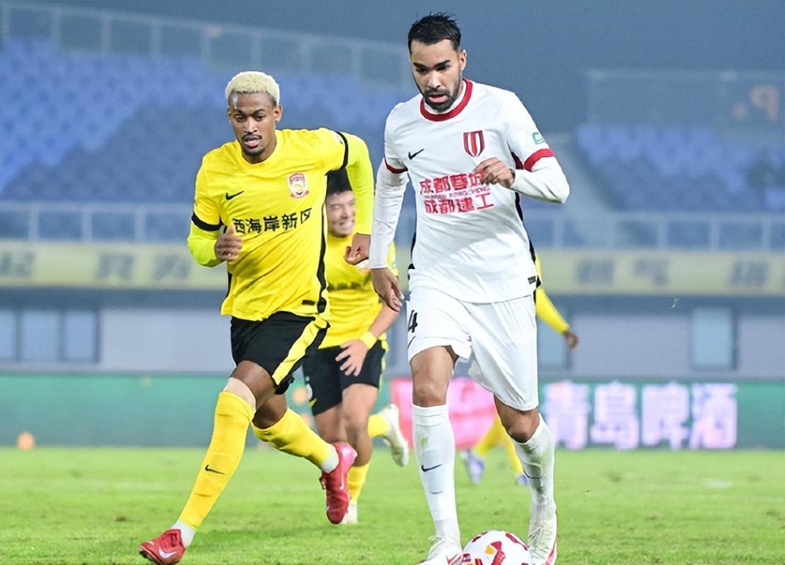 28岁归化球员德尔加多成中超争议焦点，或步费南多后尘？