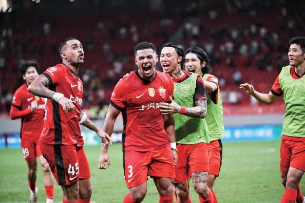 沪媒解读：中超悬念升级，竞争力弱化与保级大战成焦点