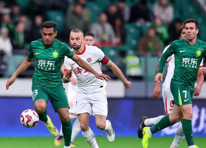 中超保级队青岛海牛400万赢球奖创纪录，重现金元时代盛况