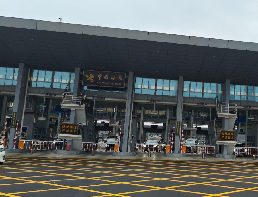 十五运会马拉松：跨境双城赛，深圳海关“无感”通关新体验