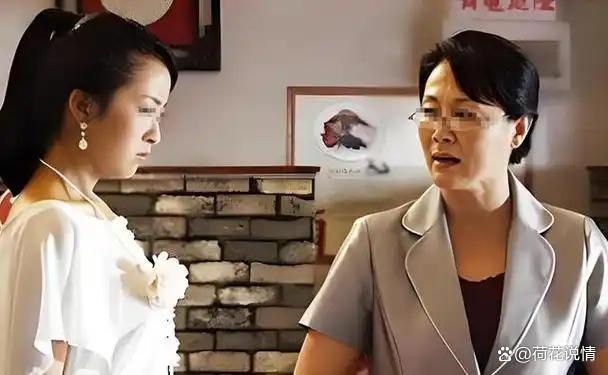 婆婆偷开车出事故后谎称钥匙丢失，真相背后竟是黄昏恋的追求