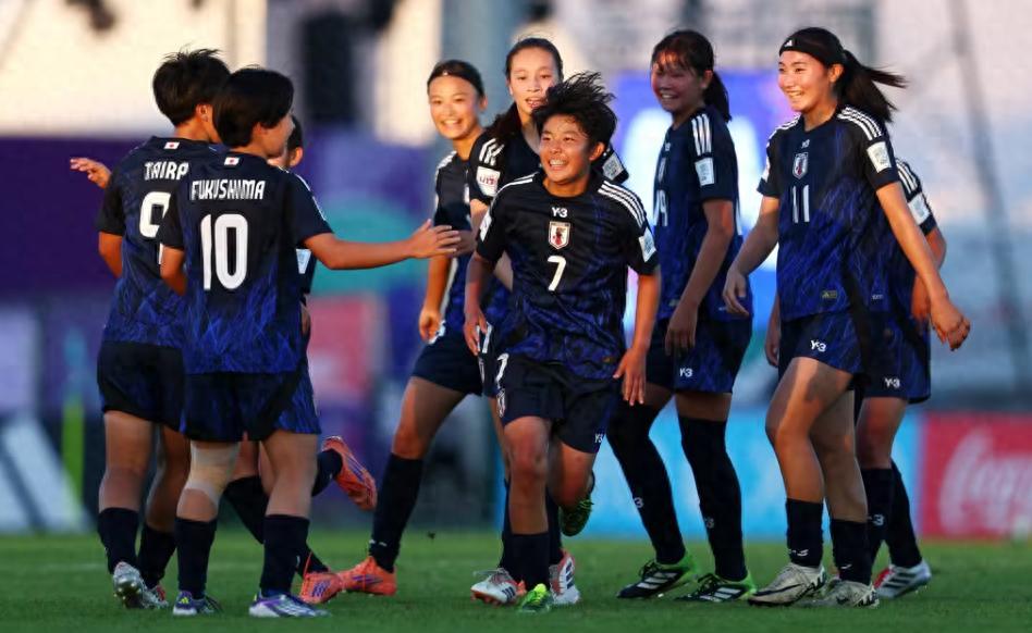 U17女足世界杯：日本4-0横扫晋级，亚洲双雄争四强，中国女足需反思