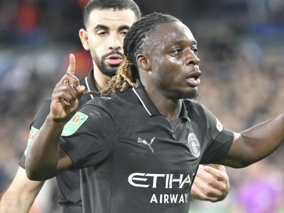 曼城3-1逆转斯旺西晋级英联杯8强，马尔穆什世界波+切尔基传射