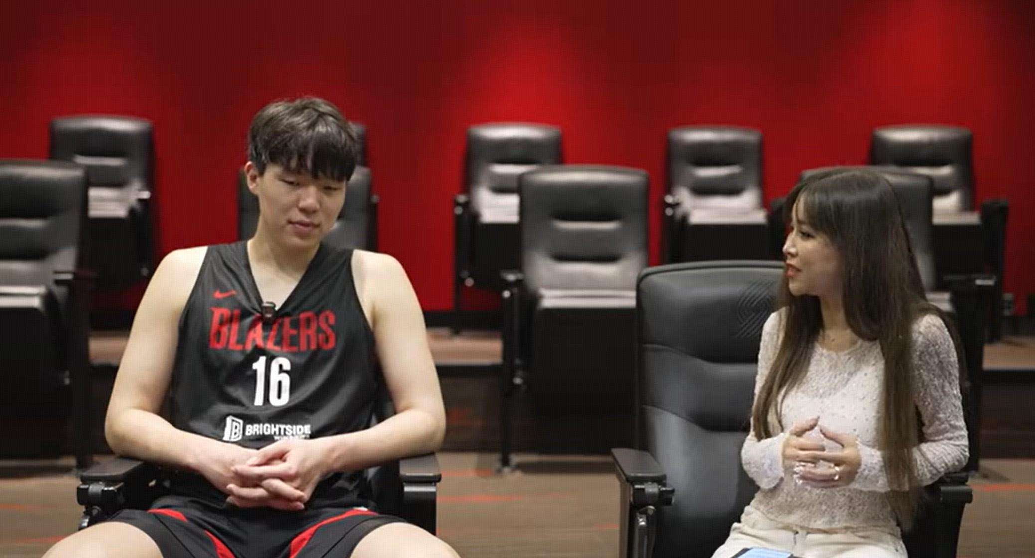 周玲安自曝采访杨瀚森经历：没想到他紧张到这个程度