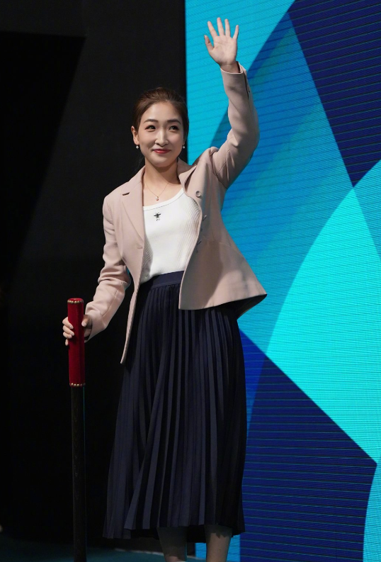 全运会乒乓球星证件照曝光：马龙陈梦刘诗雯或迎谢幕之战