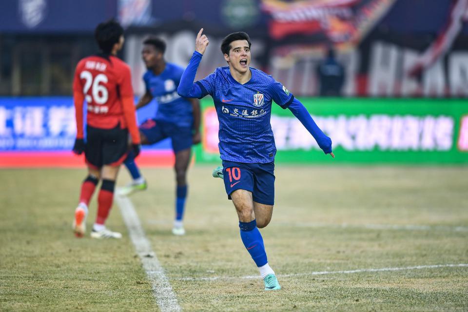 特谢拉吐口水事件未被认定，媒体人：逃红牌成惯例