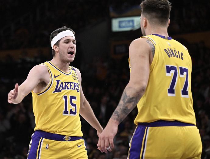 湖人队比赛数据统计图