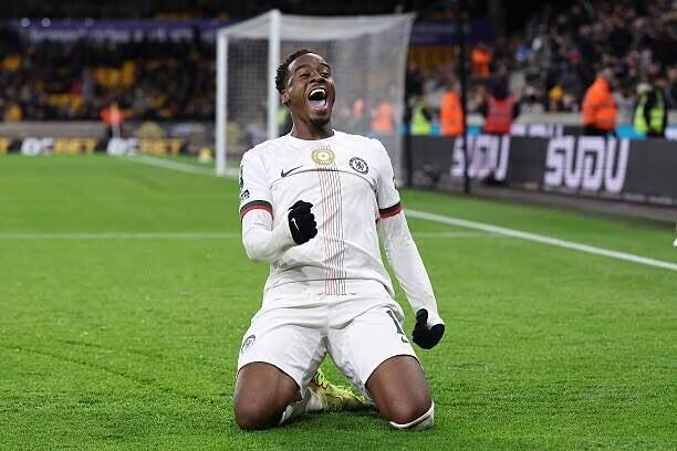 英联杯切尔西4-3险胜狼队 吉滕斯闪耀全场助蓝军晋级八强