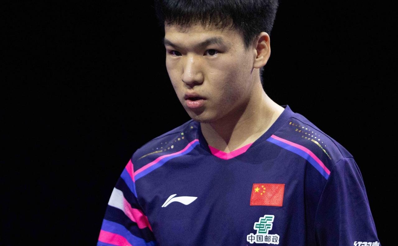 WTT法国赛国乒男单全军覆没！向鹏2-3惜败弗朗西斯卡，女单仅存王艺迪陈熠