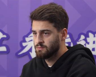 哈达斯专访：与王秋明默契配合，目标冲击联赛前五