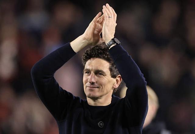 布伦特福德主帅盛赞球队：联赛杯5-0大胜展现争冠决心