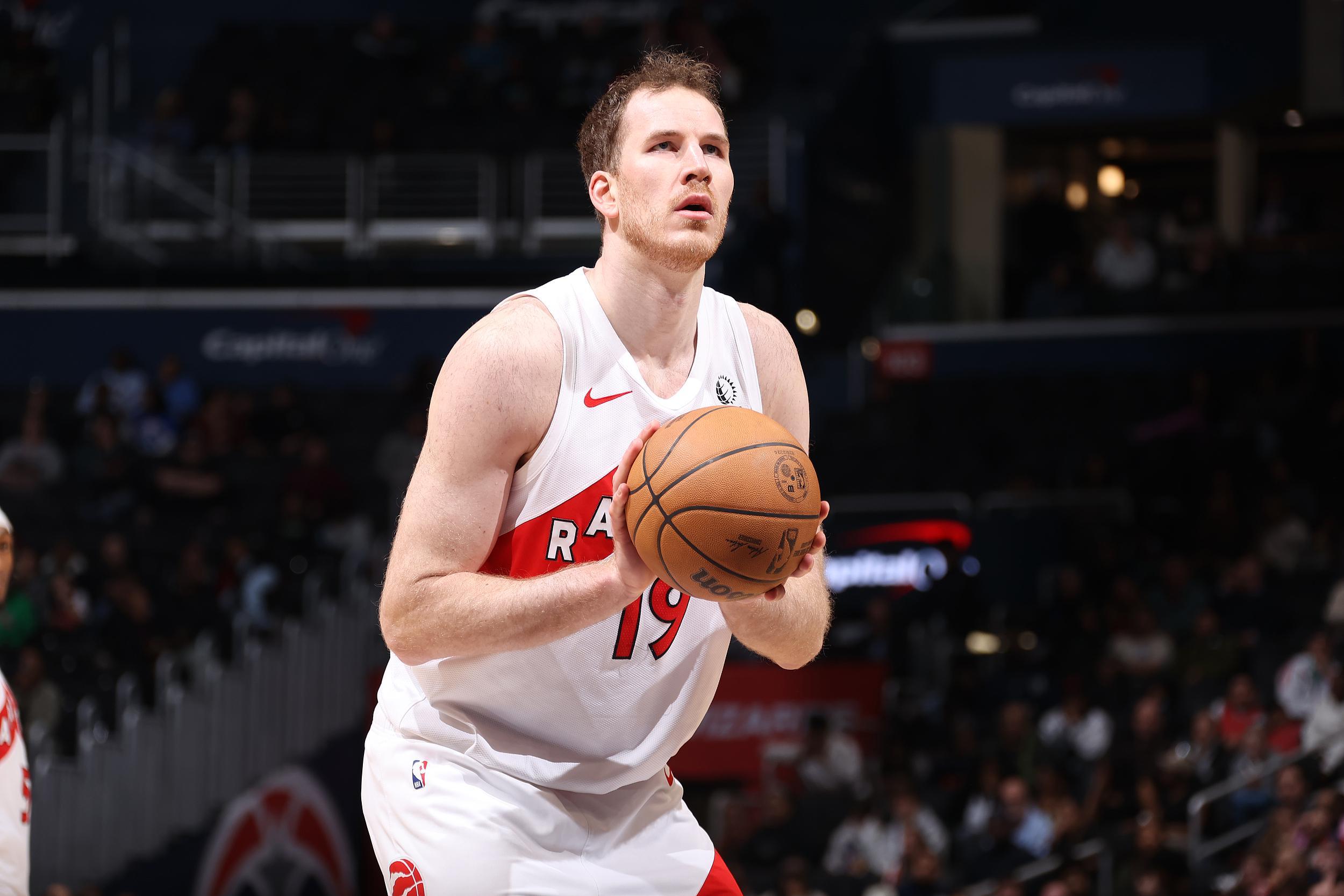 火箭vs猛龙最新伤病动态：珀尔特尔出战存疑，芬尼-史密斯确定缺阵