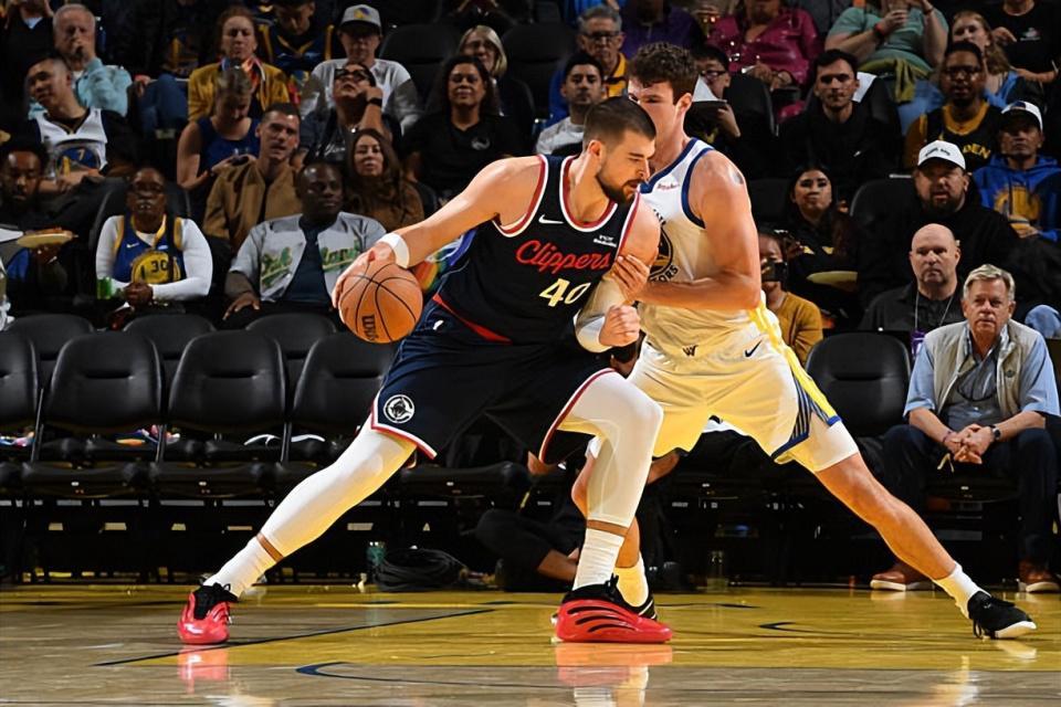 防守断崖式下滑！快船内线核心祖巴茨本季表现为何远逊上季？