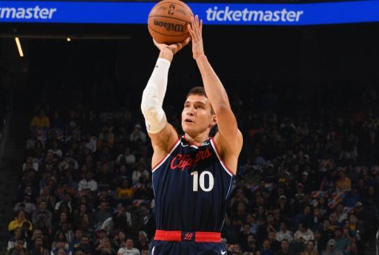 快船后场大将博格达诺维奇持续低迷，伤病阴影仍未消散？