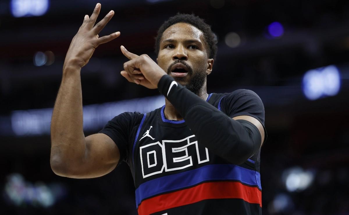 4年换5队终获4200万合同，却因赌球丑闻毁于一旦