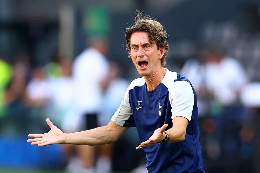 热刺伤病潮加剧：阿奇·格雷训练受伤，一线队十人缺阵