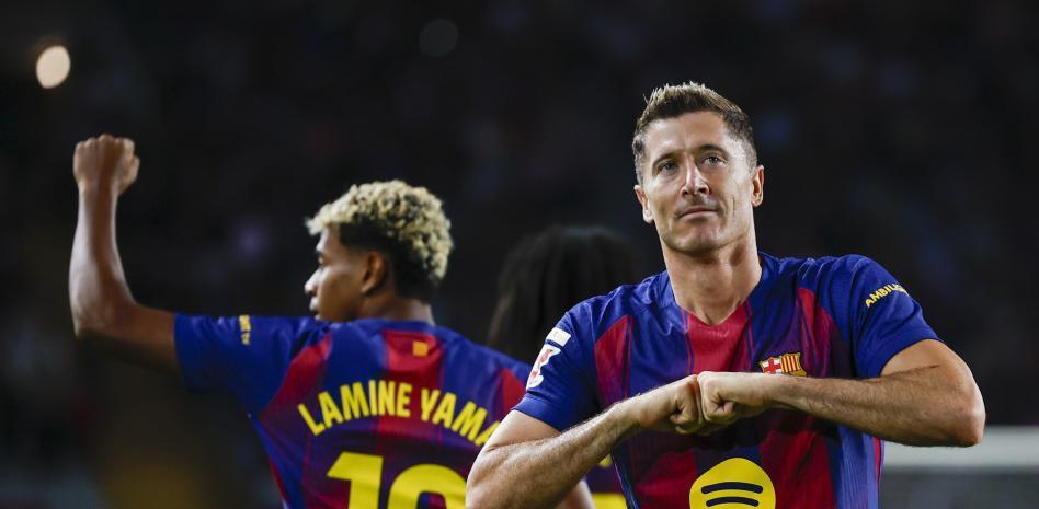 世体：肌肉伤病拖累莱万状态，本赛季开局表现不及上季