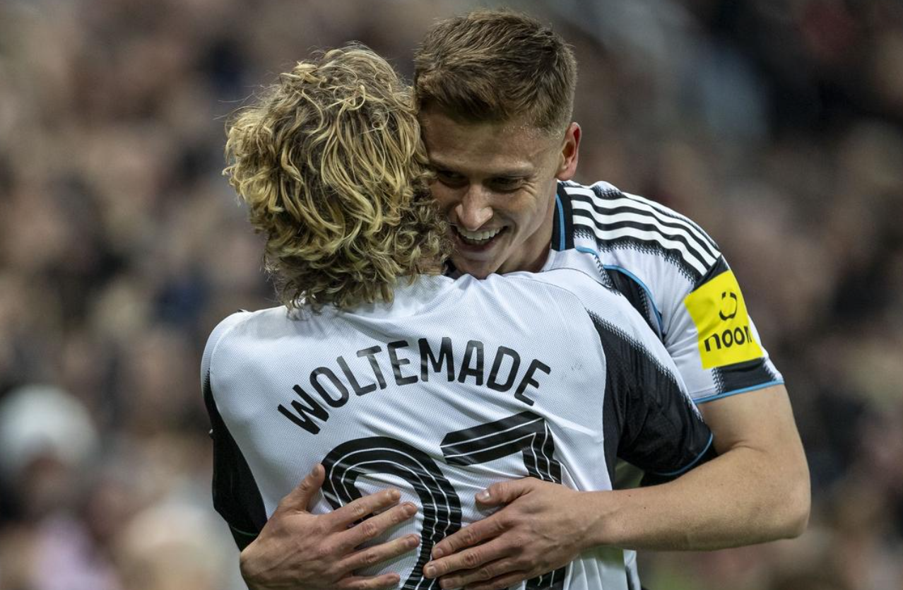 英联杯0-2惨败！热刺不敌纽卡斯尔联，弗兰克换人难挽败局