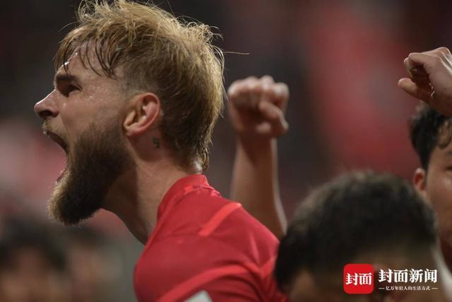 中超收官战：成都蓉城主场迎战河南，争冠关键战一触即发