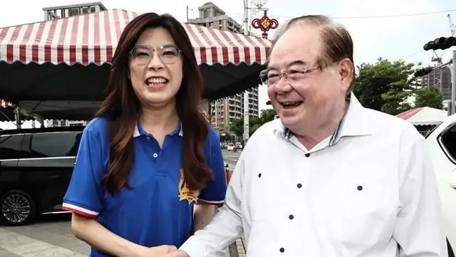 蓝营变局：郑丽文强势出击，马英九成关键推手