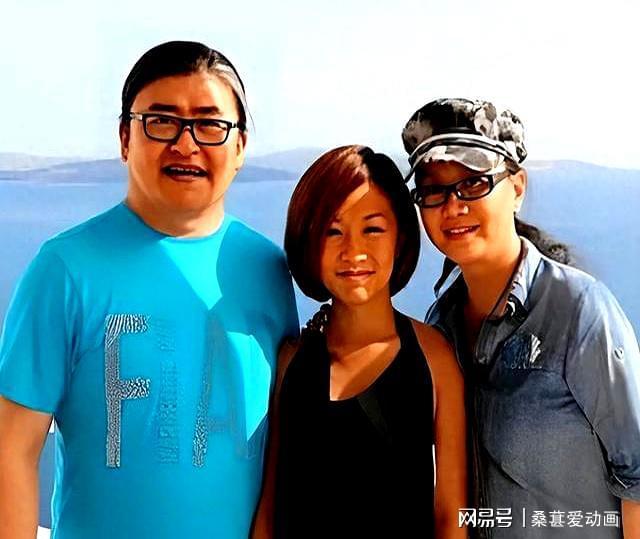 刘欢女儿婚礼引热议：传统与个性碰撞下的爱与理解