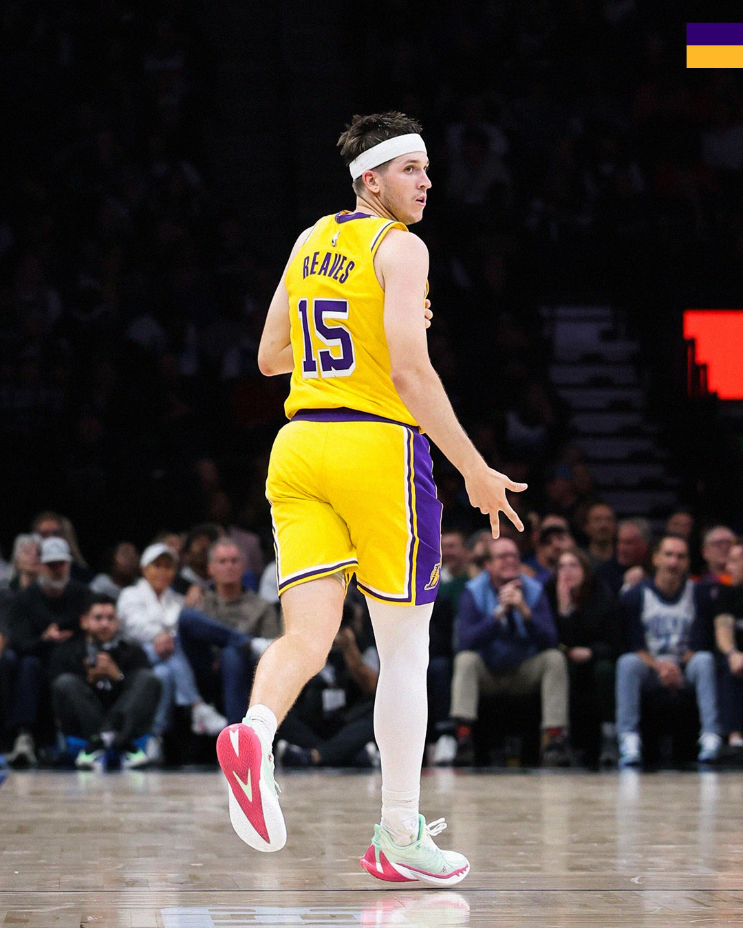 里夫斯28+16绝杀！湖人1分险胜森林狼，兰德尔空砍33分