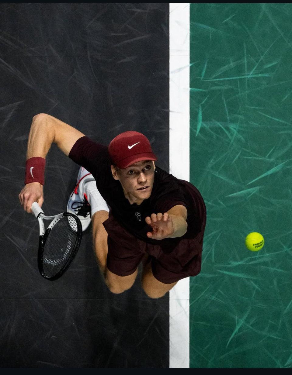 辛纳巴黎大师赛横扫晋级！豪取室内硬地22连胜挺进16强