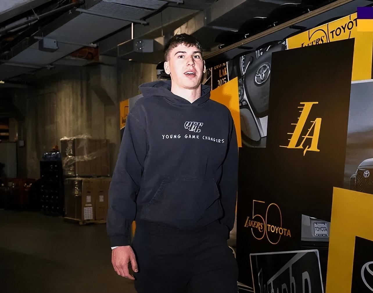 湖人116-115险胜森林狼：里弗斯绝杀制胜，拉拉维亚克内克特爆发