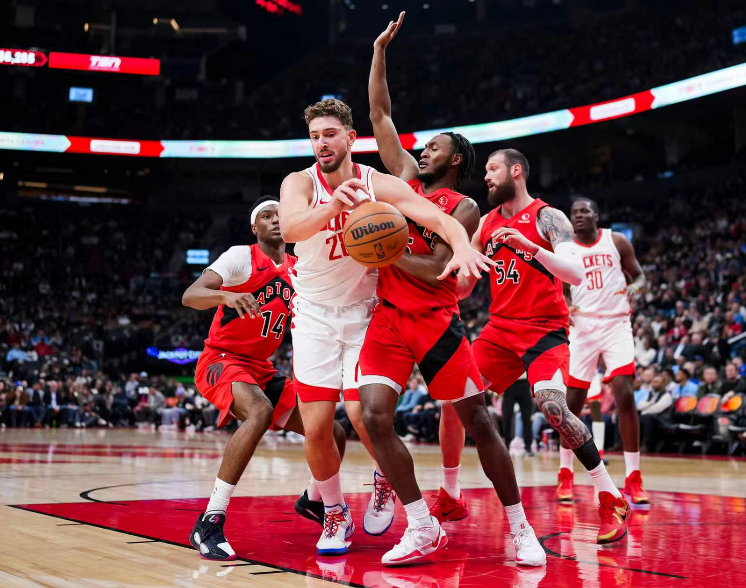 攻防一体！申京18+9+8+2断2帽 火箭控球中锋展现全能实力