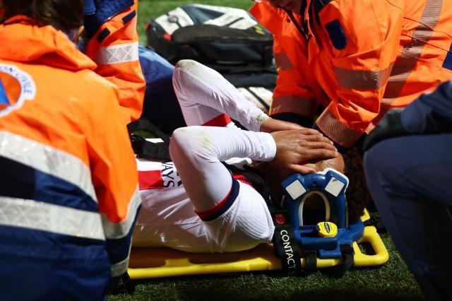 杜埃重伤离场 巴黎圣日耳曼1-1洛里昂 近4轮3场平局仍领跑