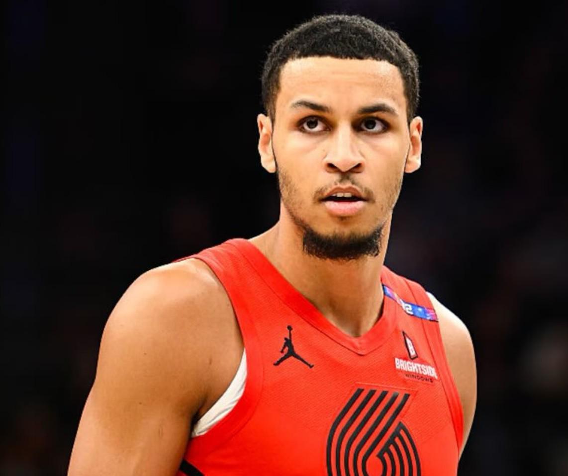 杨瀚森出场时间或增加？开拓者小阵容内线穆雷生病出战存疑