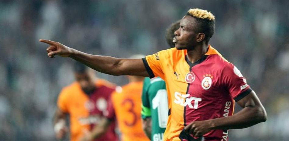 世体：巴萨再盯奥斯梅恩，7500万身价成转会难题